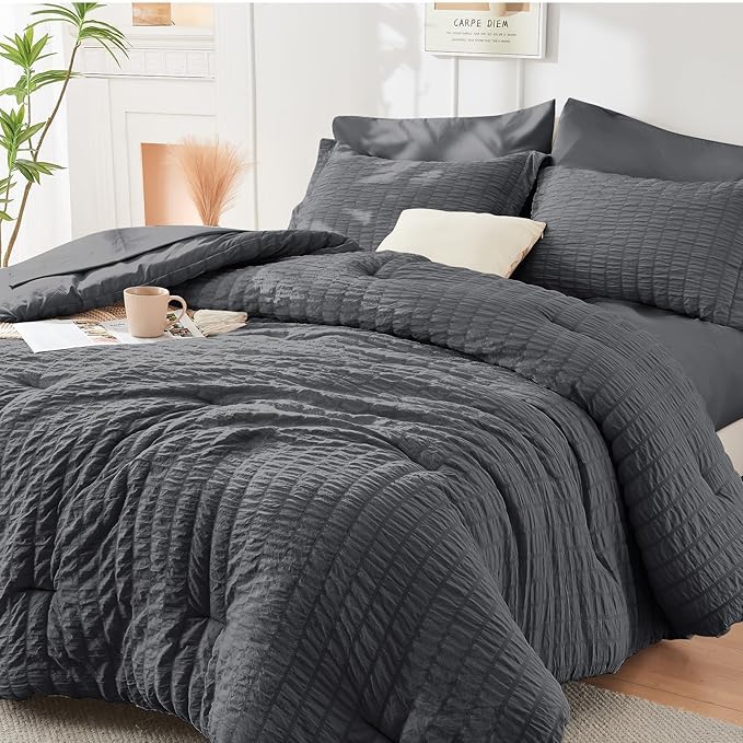 Seersucker Comforter Set with Sheets – Dark Gray
